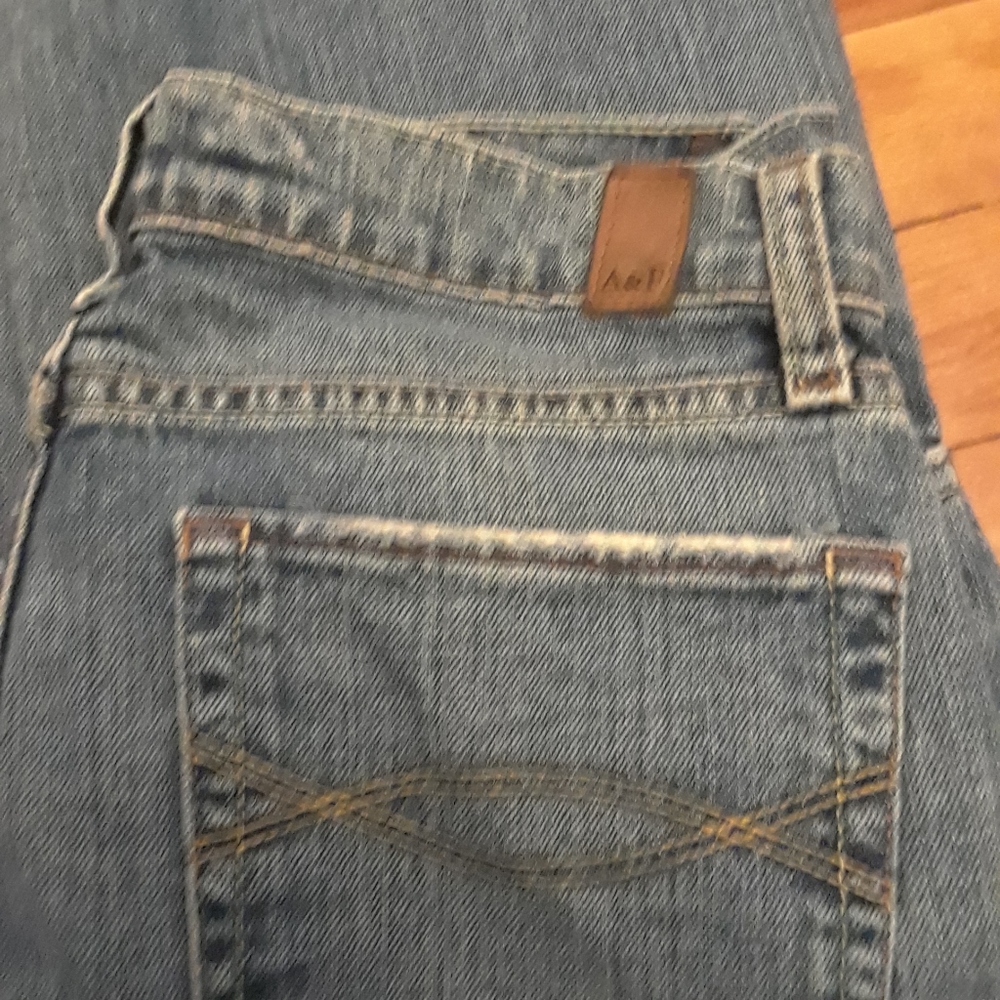 Abercrombie  & Fitch jeans size 2S. 29 inch inside leg.  Great condition - Picture 7 of 8